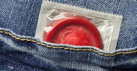 Fafanje brez kondoma Spolni zmenki Blama